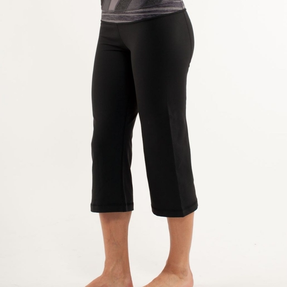 Lululemon Groove Crop Black / Quilt 16 Reversible - Picture 3 of 11